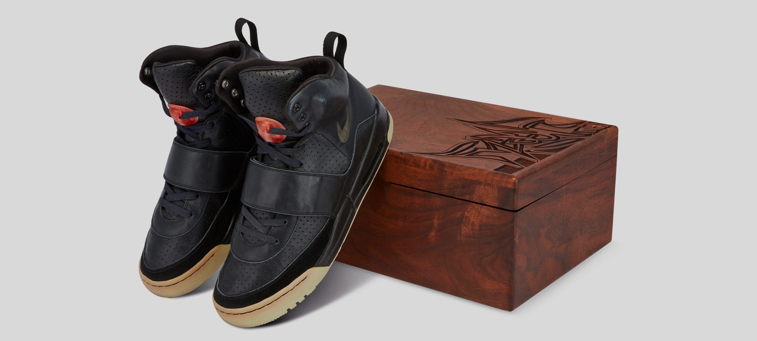 Nike Air Yeezy Nguyên Mẫu