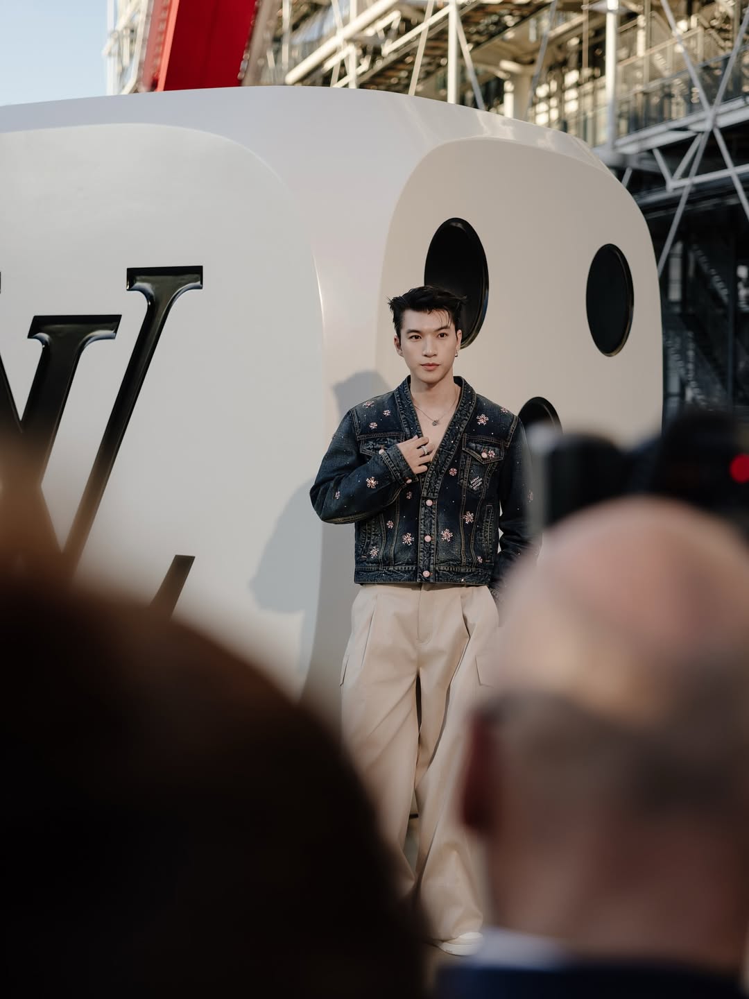 HIEUTHUHAI tại show diễn Louis Vuitton